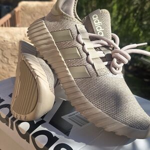 Adidas Beige Sneakers